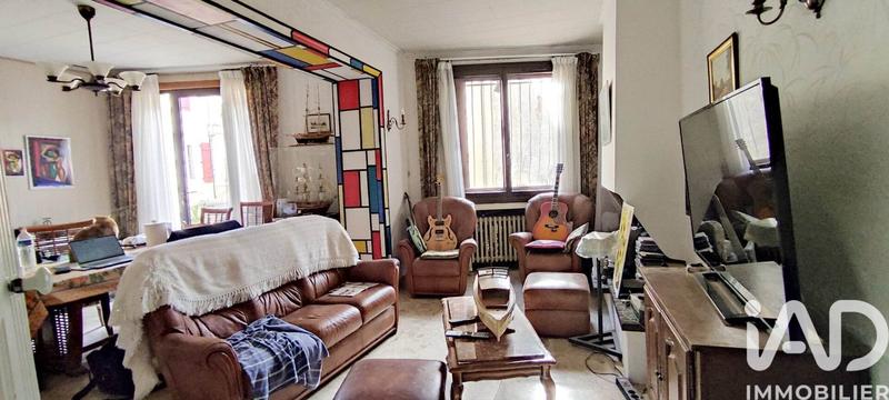 Maison - 215 m² - 8 pièces