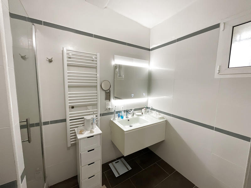 Appartement - 90 m² - 4 pièces