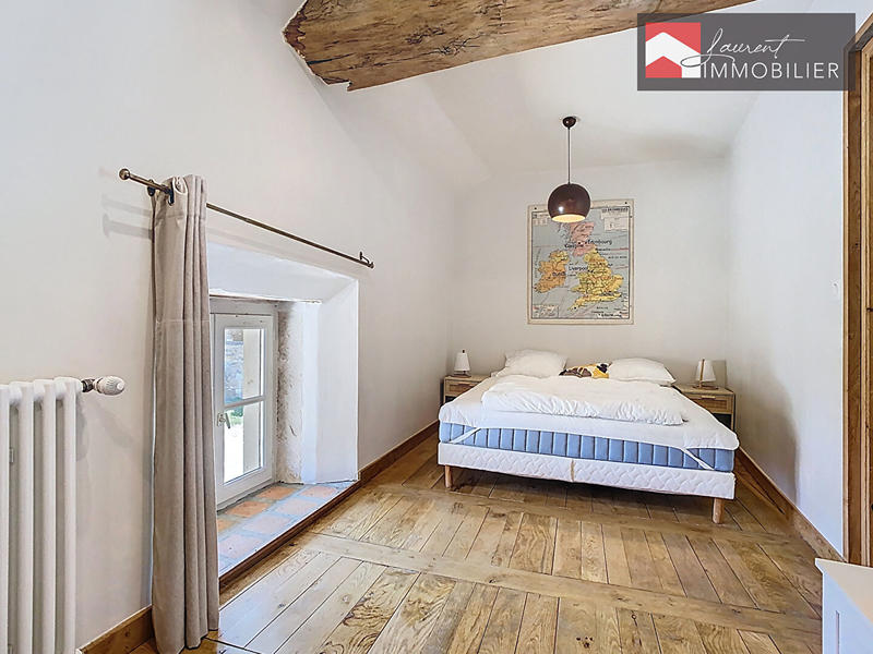 Maison - 199 m² - 5 pièces