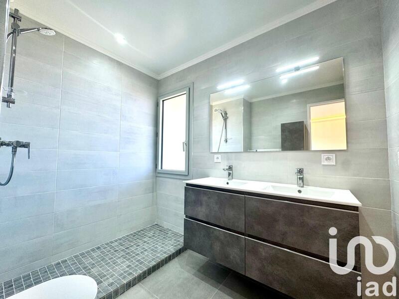 Appartement - 98 m² - 4 pièces