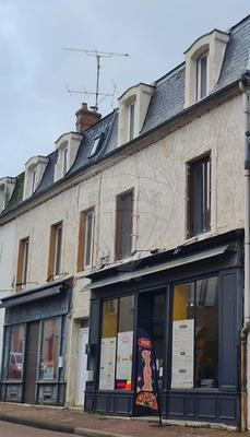 Immeuble - 261 m² - 13 pièces