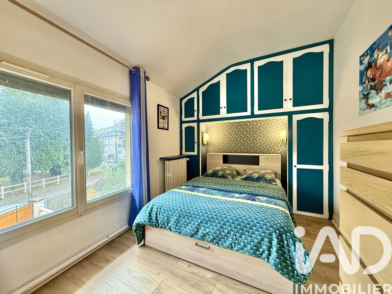 Maison - 91 m² - 5 pièces