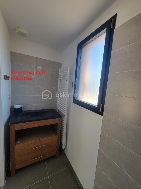 Maison - 98 m² - 4 pièces