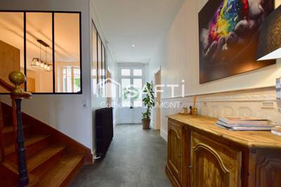 Maison - 199 m² - 6 pièces