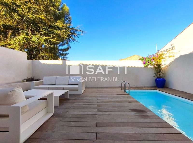 Maison - 200 m² - 6 pièces