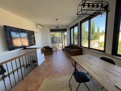 Appartement - 83 m² - 3 pièces