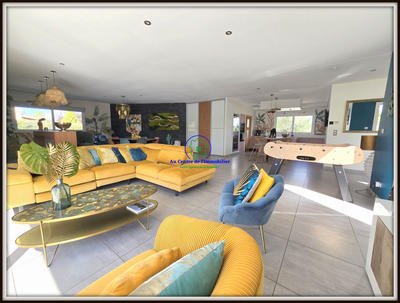 Maison - 191 m² - 7 pièces