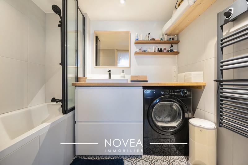 Appartement - 99 m² - 4 pièces