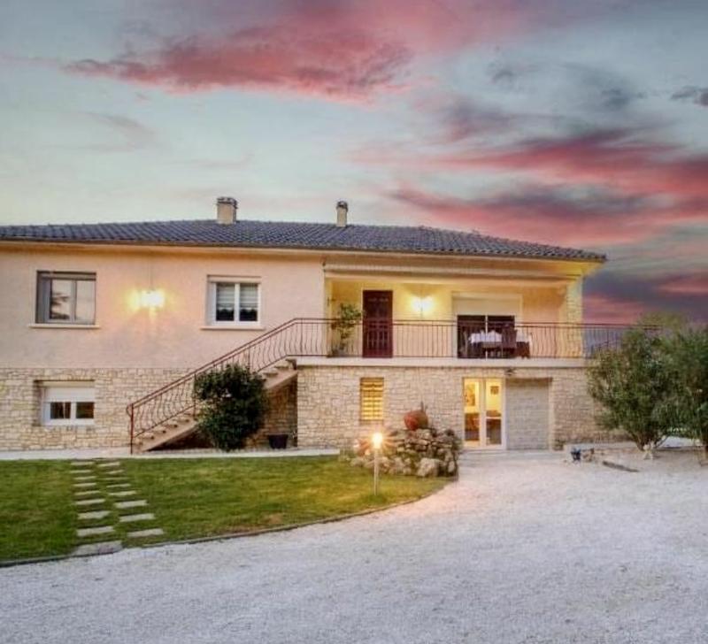 Maison - 226 m² - 10 pièces