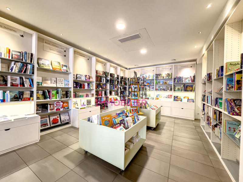 Fonds de commerce - Local d'activité / Entrepôt - 150 m²