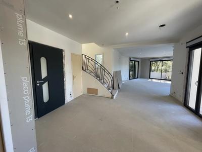 Villa - 153 m² - 6 pièces