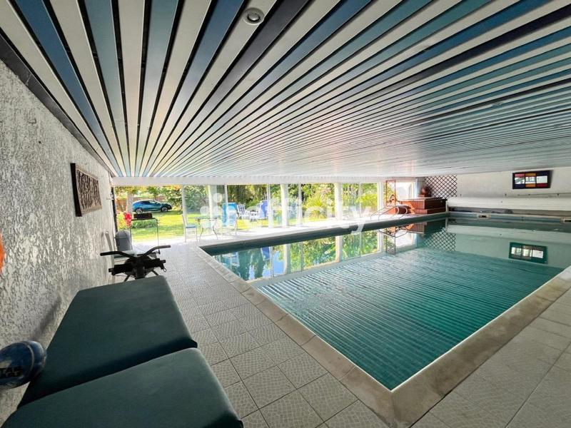 Demeure - 420 m² - 6 pièces