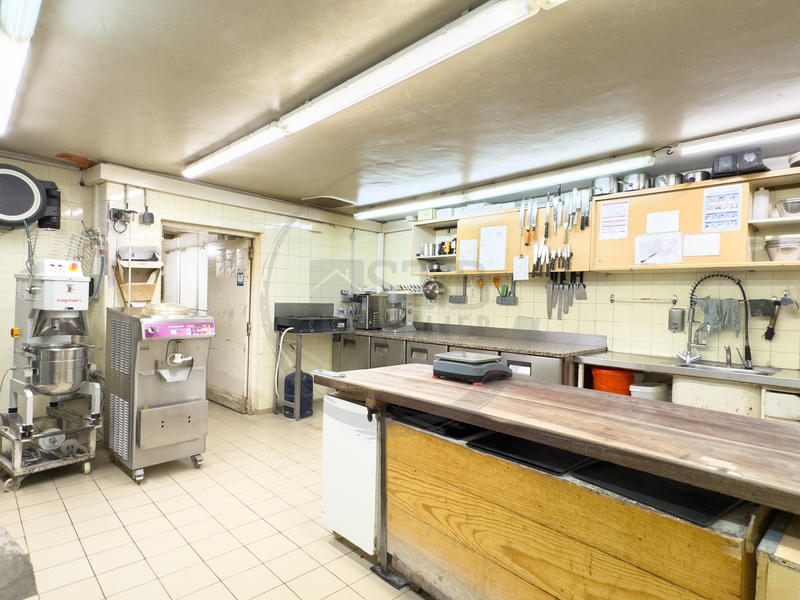 Fonds de commerce - Magasins - 350 m²