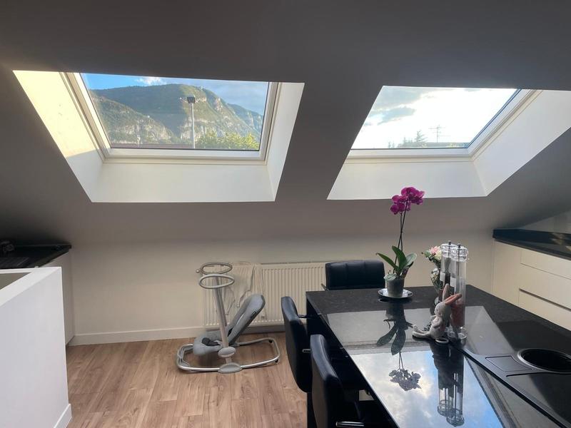 Maison - 265 m² - 9 pièces