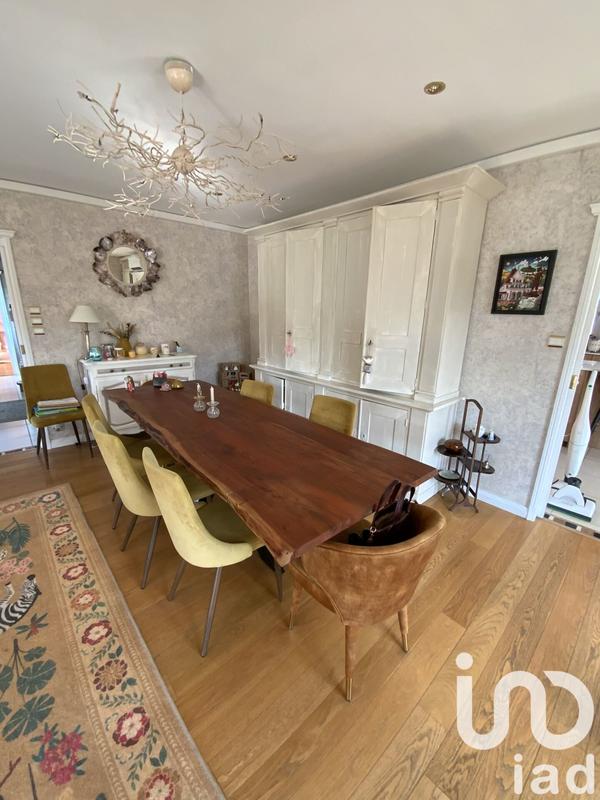 Maison - 362 m² - 9 pièces