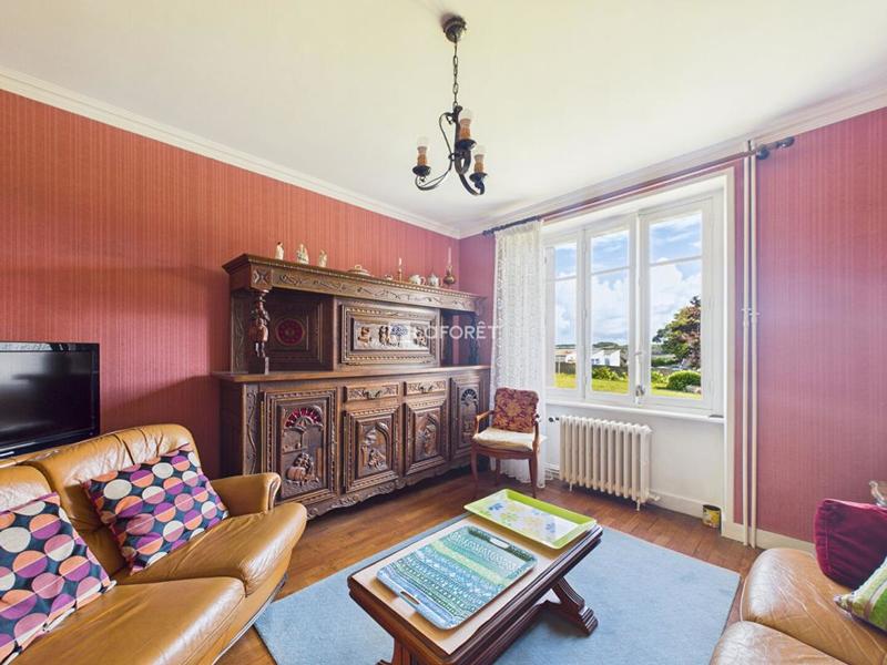 Propriété - 222 m² - 9 pièces