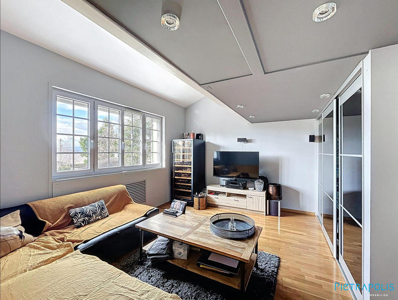 Villa - 183 m² - 5 pièces