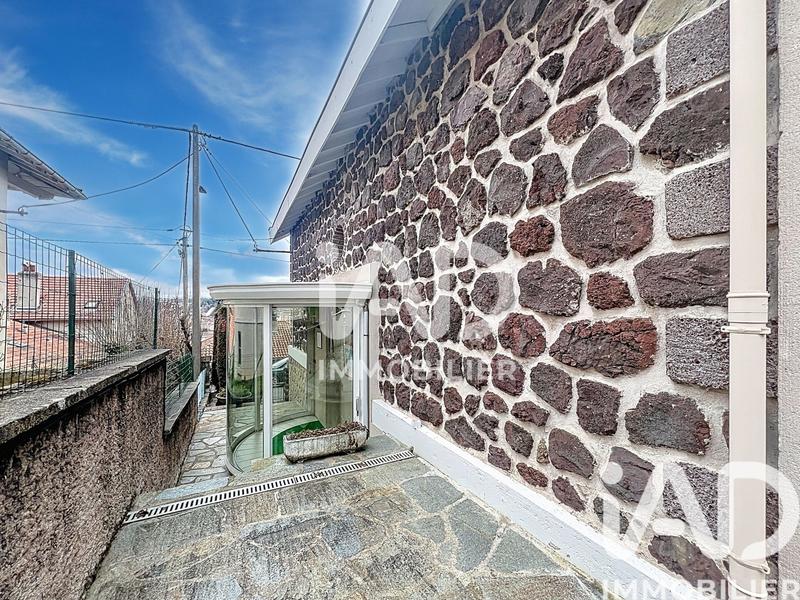 Maison - 226 m² - 8 pièces