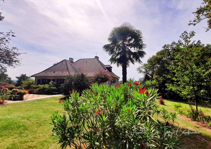 Maison - 262 m² - 10 pièces