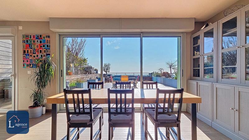 Duplex - 122 m² - 5 pièces