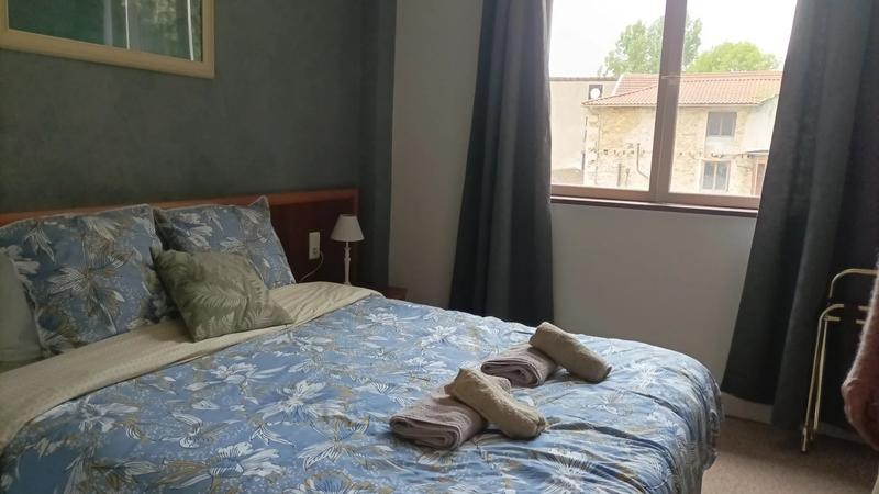 Propriété - 300 m² - 8 pièces