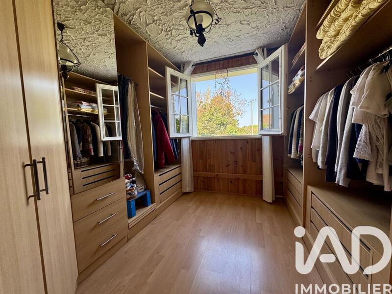 Maison - 122 m² - 4 pièces