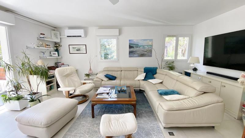 Appartement sur toit - 129 m² - 5 pièces