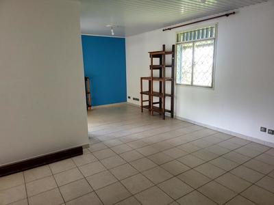 Villa - 90 m² - 4 pièces