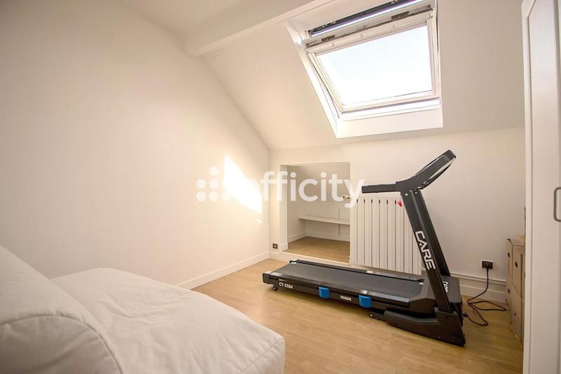 Pavillon - 168 m² - 6 pièces