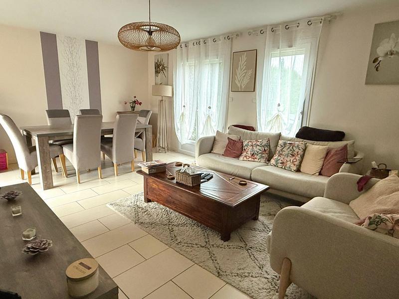 Maison - 104 m² - 5 pièces