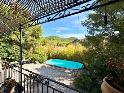 Villa - 160 m² - 5 pièces