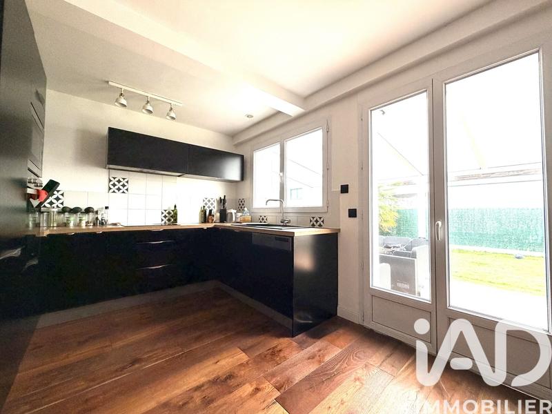 Maison - 163 m² - 6 pièces