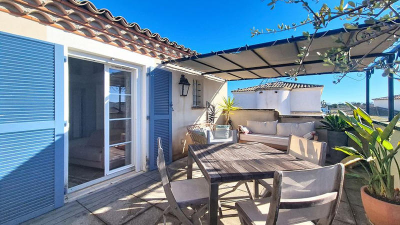 Maison - 121 m² - 5 pièces