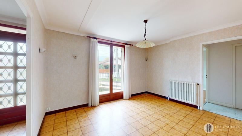 Maison - 101 m² - 6 pièces