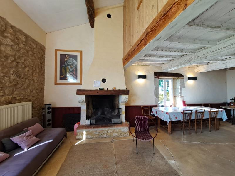 Maison - 430 m² - 12 pièces