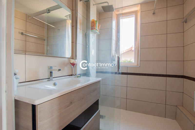 Maison ancienne - 204 m² - 5 pièces