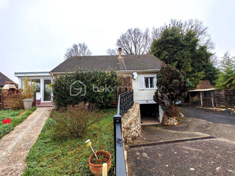 Maison - 104 m² - 5 pièces