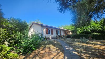 Maison - 98 m² - 5 pièces