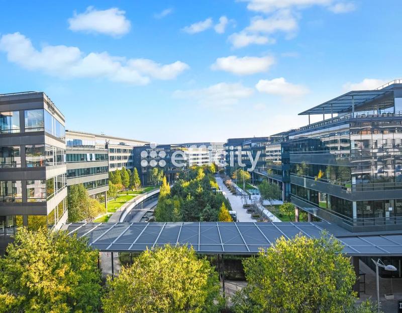 Appartement - 93 m² - 4 pièces