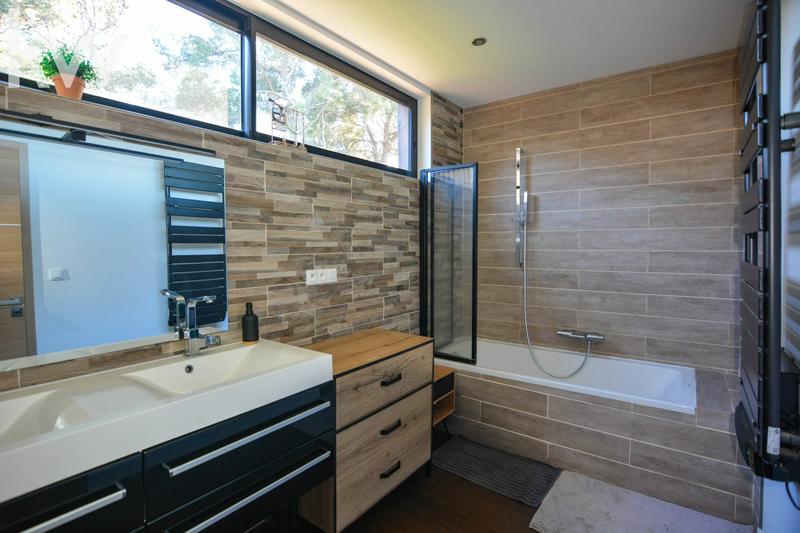 Maison contemporaine - 196 m² - 6 pièces