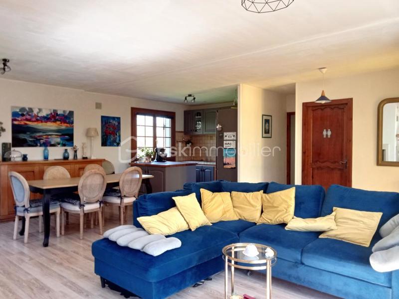 Pavillon - 180 m² - 7 pièces