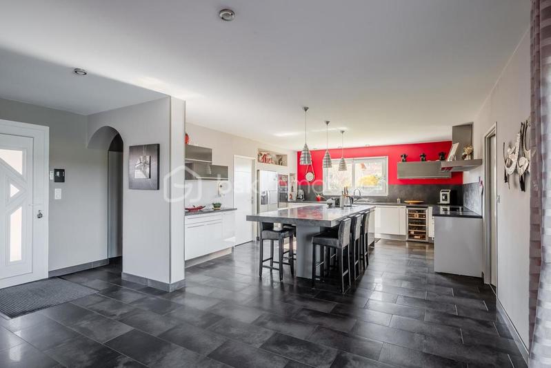 Maison - 190 m² - 7 pièces