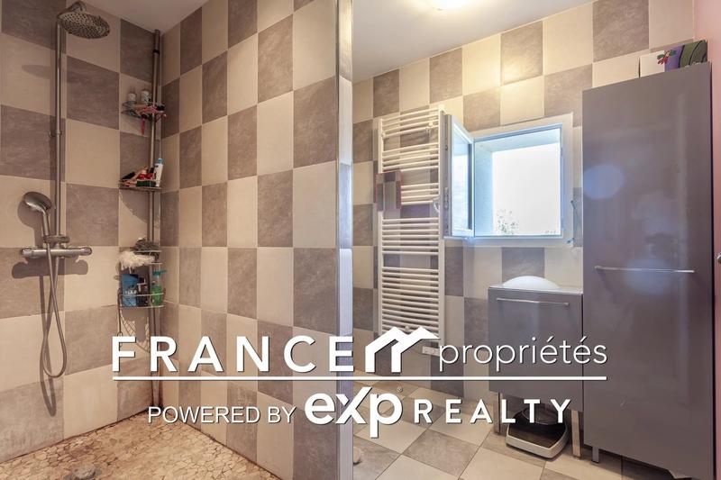 Maison - 192 m² - 4 pièces