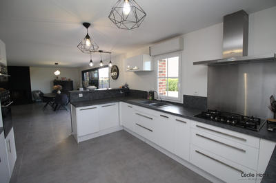 Maison - 160 m² - 5 pièces