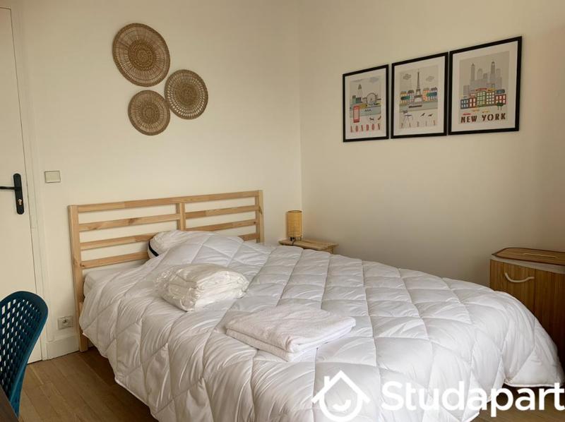 Chambre - 11 m² - 1 pièce