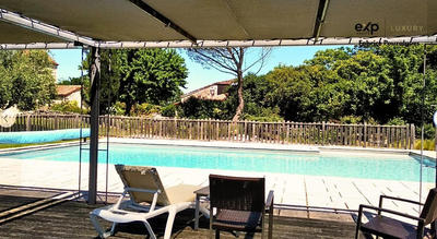 Maison - 715 m² - 29 pièces