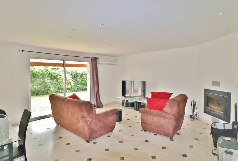 Villa - 192 m² - 6 pièces