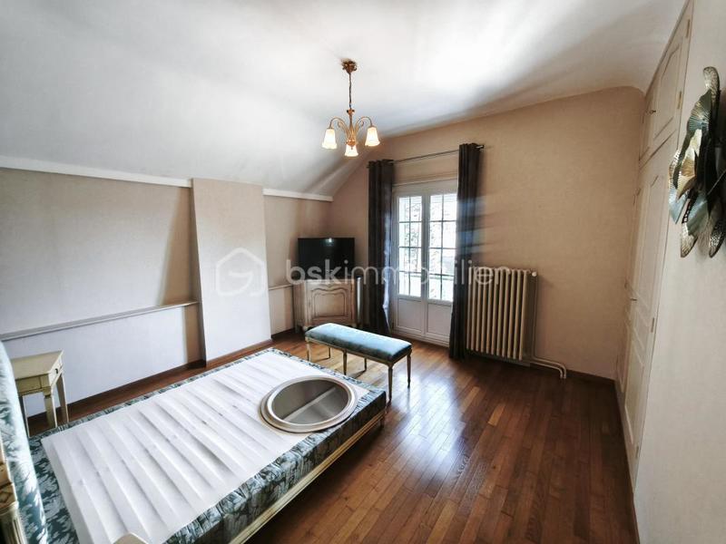 Maison - 177 m² - 6 pièces