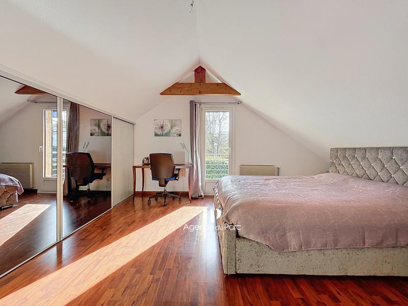 Maison - 96 m² - 4 pièces