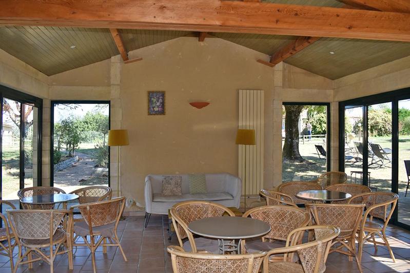 Maison - 319 m² - 12 pièces